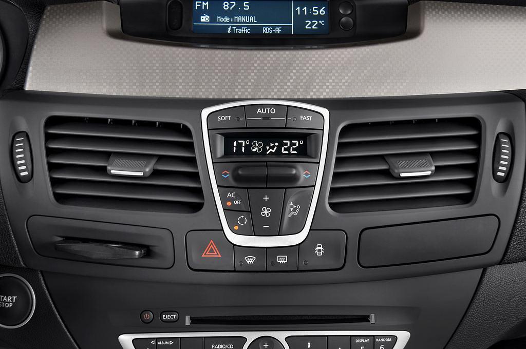 Renault Laguna (Baujahr 2010) Privilï¿½ge 5 Türen Lüftung