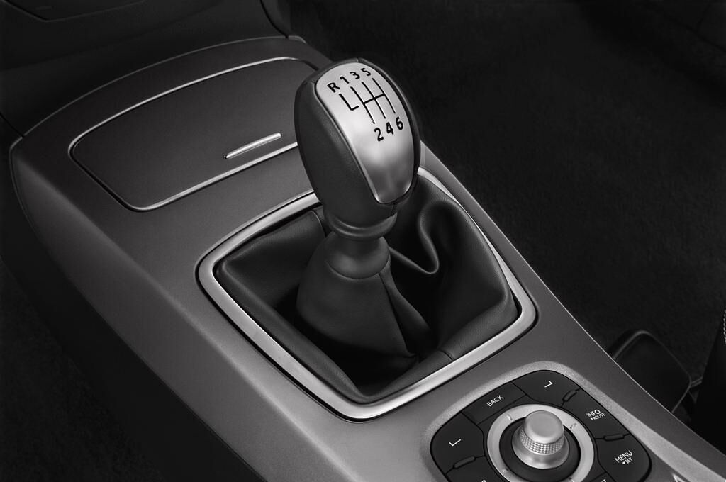 Renault Laguna (Baujahr 2012) Expression 5 Türen Schalthebel