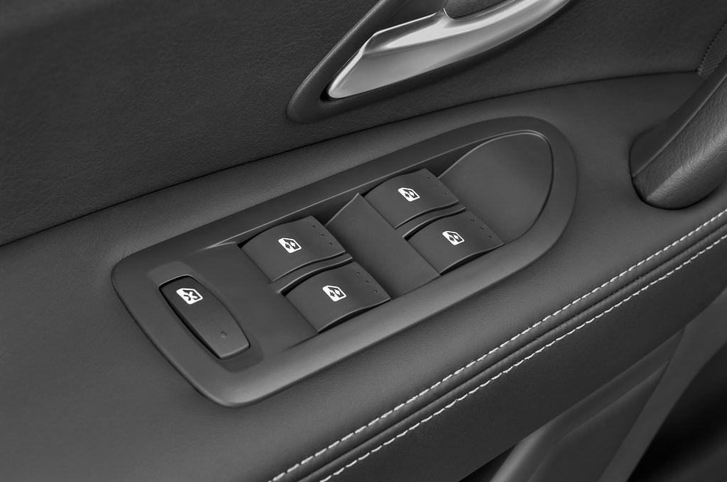 Renault VEL Satis (Baujahr 2009) Carminat 5 Türen Bedienungselemente Tür