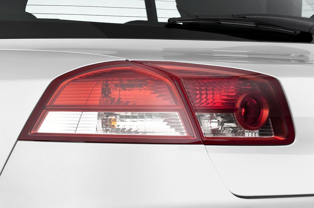 Renault VEL Satis (Baujahr 2009) Carminat 5 Türen Rücklicht