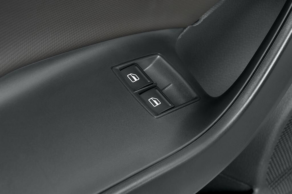 SEAT Ibiza (Baujahr 2011) FR 3 Türen Bedienungselemente Tür