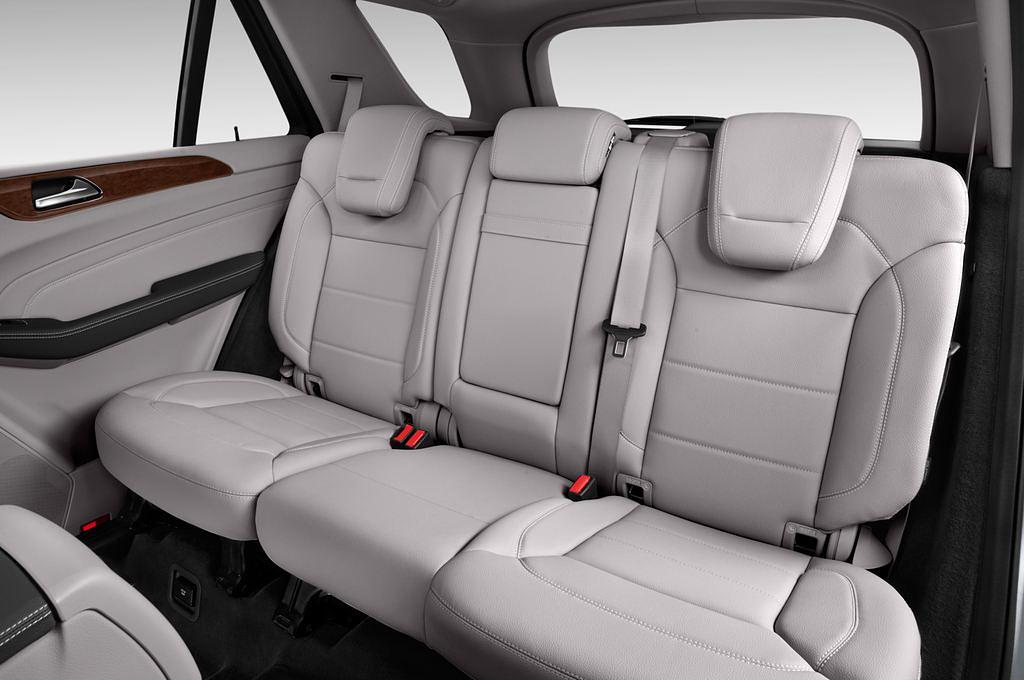 Mercedes M-Class (Baujahr 2012) - 5 Türen Rücksitze