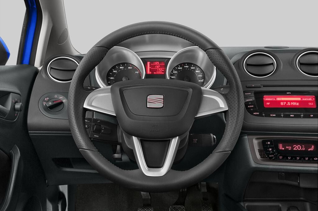 SEAT Ibiza (Baujahr 2011) FR 3 Türen Lenkrad