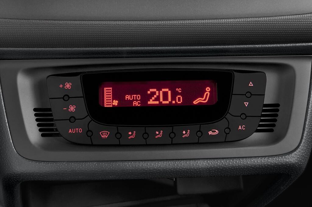 SEAT Ibiza (Baujahr 2011) FR 3 Türen Temperatur und Klimaanlage