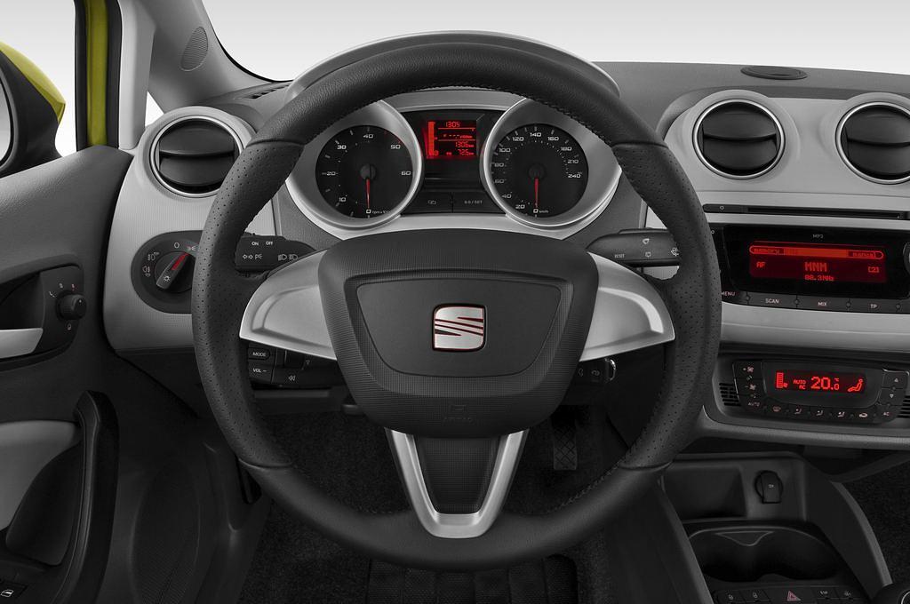 SEAT Ibiza (Baujahr 2011) Good Stuff 5 Türen Lenkrad