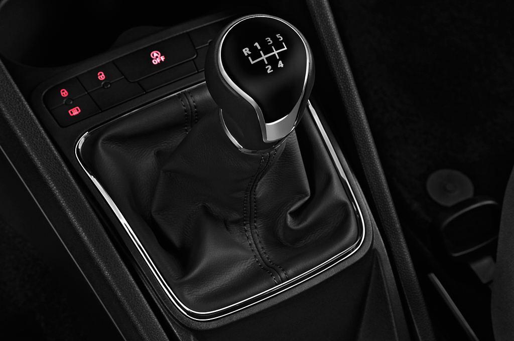SEAT Ibiza (Baujahr 2016) Style 5 Türen Schalthebel