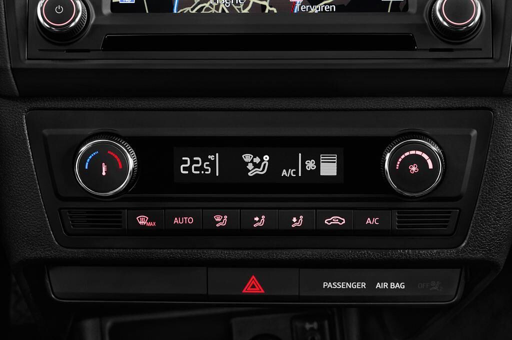 SEAT Ibiza (Baujahr 2016) Style 5 Türen Temperatur und Klimaanlage