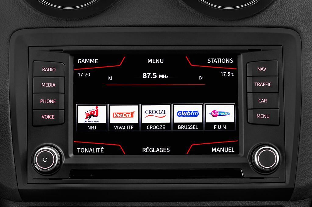 SEAT Ibiza Cupra (Baujahr 2017) Cupra 3 Türen Radio und Infotainmentsystem