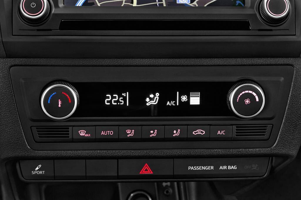 SEAT Ibiza Cupra (Baujahr 2017) Cupra 3 Türen Temperatur und Klimaanlage