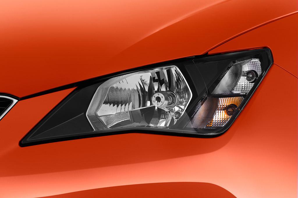SEAT Ibiza SC (Baujahr 2016) Reference 3 Türen Scheinwerfer