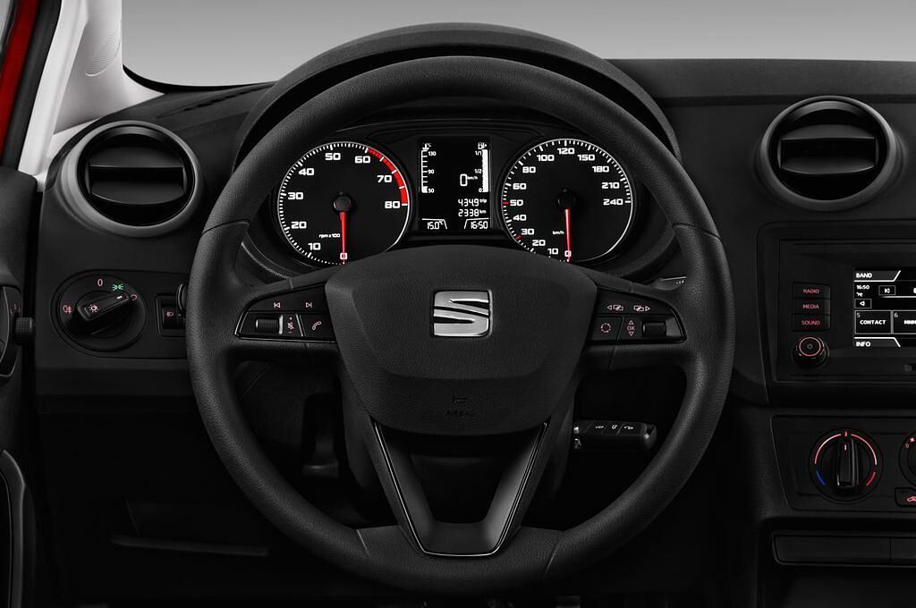 SEAT Ibiza SC (Baujahr 2016) Reference 3 Türen Lenkrad