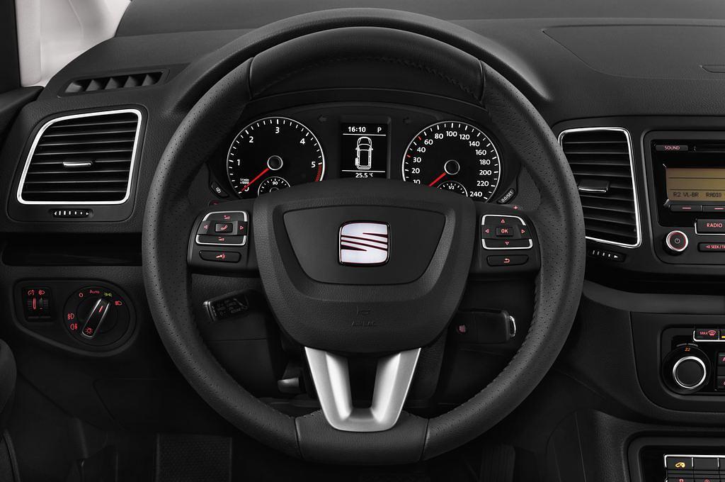 SEAT Alhambra (Baujahr 2013) Style 5 Türen Lenkrad
