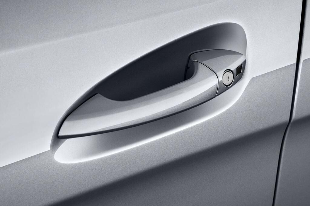 Mercedes M-Class (Baujahr 2012) - 5 Türen Türgriff