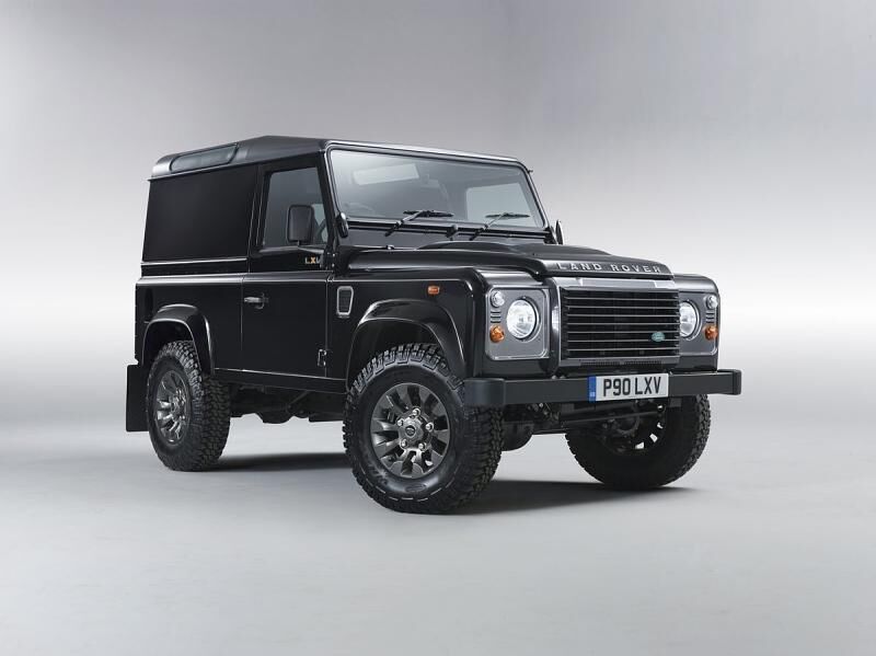 Land Rover Defender LXV 3