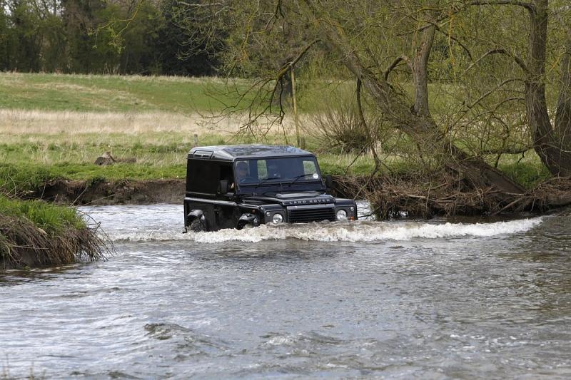 Land Rover Defender LXV 3