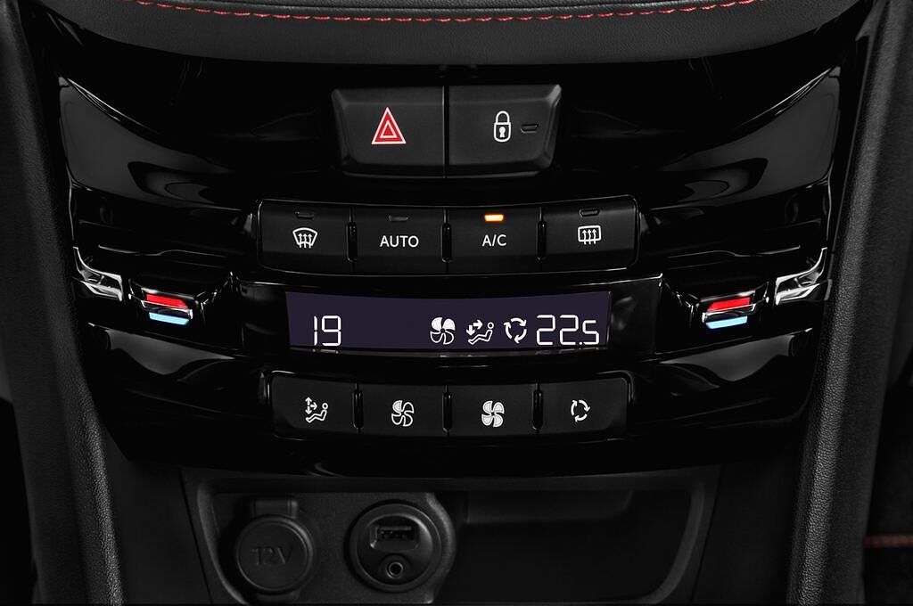 Peugeot 208 (Baujahr 2015) GTI 3 Türen Temperatur und Klimaanlage