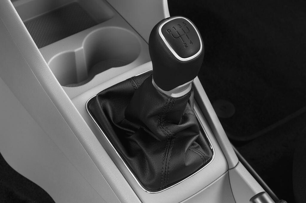 Skoda Rapid (Baujahr 2013) Elegance 5 Türen Schalthebel