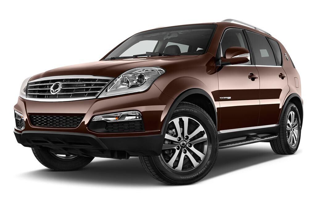 Ssangyong Rexton W (Baujahr 2013) Sapphire 5 Türen seitlich vorne mit Felge