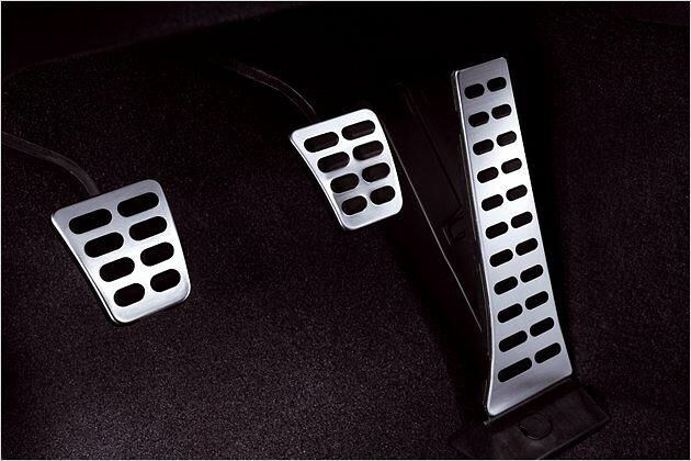 Fußstütze und Pedale sind aus Aluminium gefertigt