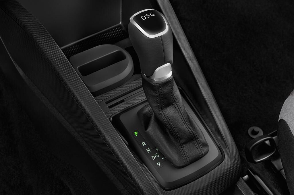 Skoda Fabia (Baujahr 2015) Ambition 5 Türen Schalthebel