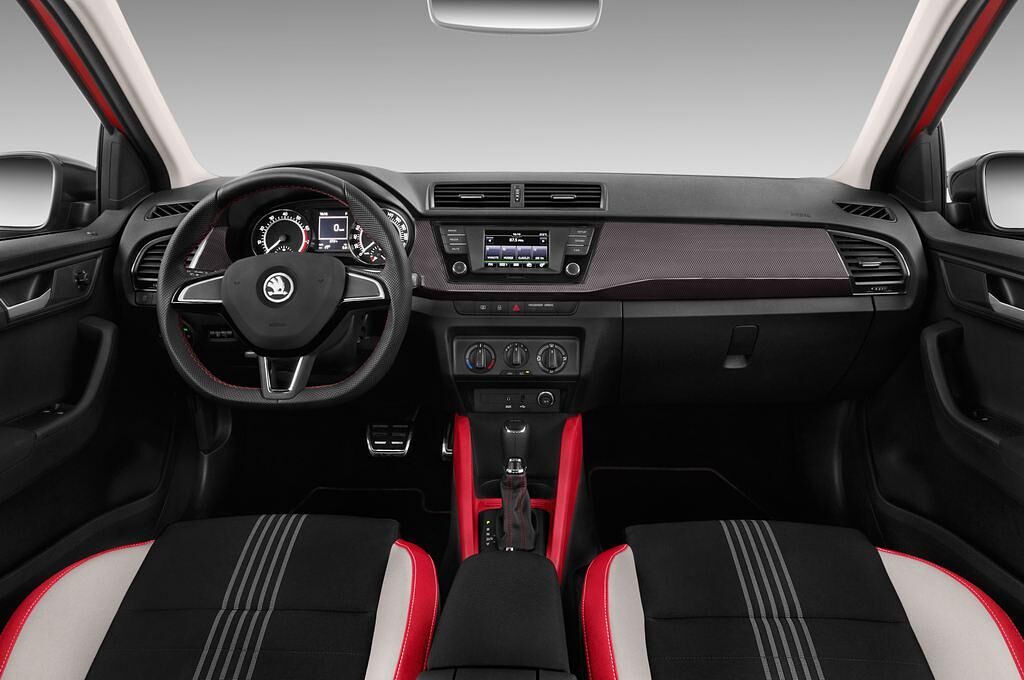 Skoda Fabia (Baujahr 2016) Monte Carlo 5 Türen Cockpit und Innenraum