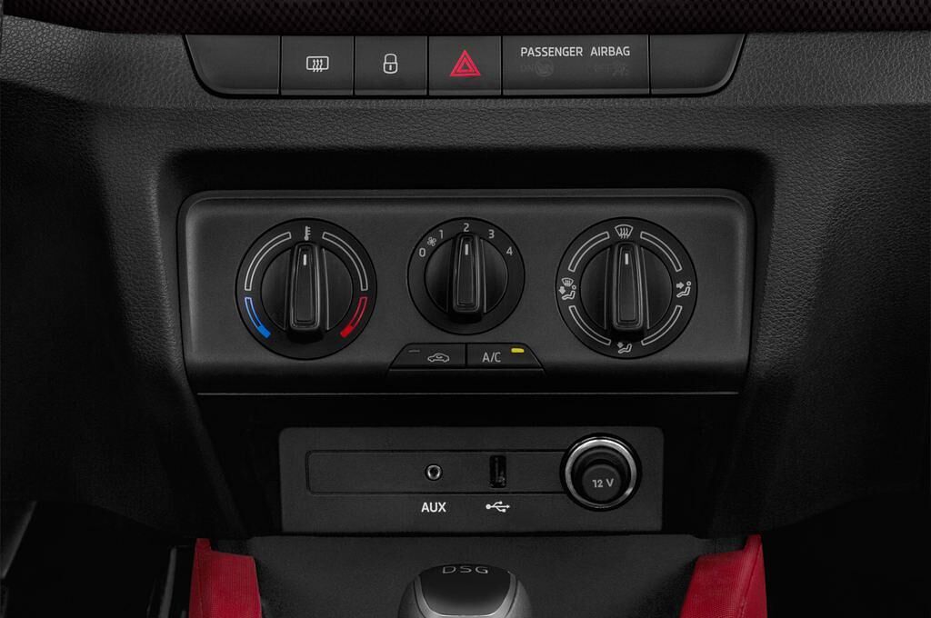 Skoda Fabia (Baujahr 2016) Monte Carlo 5 Türen Temperatur und Klimaanlage