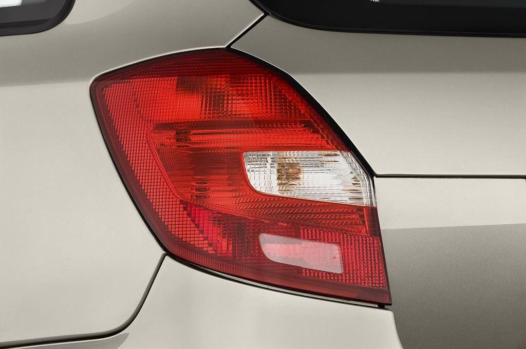 Skoda Fabia (Baujahr 2009) Elegance 5 Türen Rücklicht