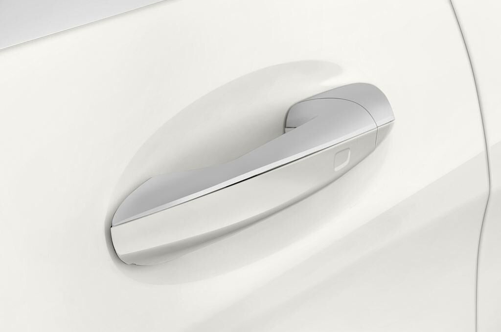 Mercedes S-Class (Baujahr 2015) Maybach 4 Türen Türgriff