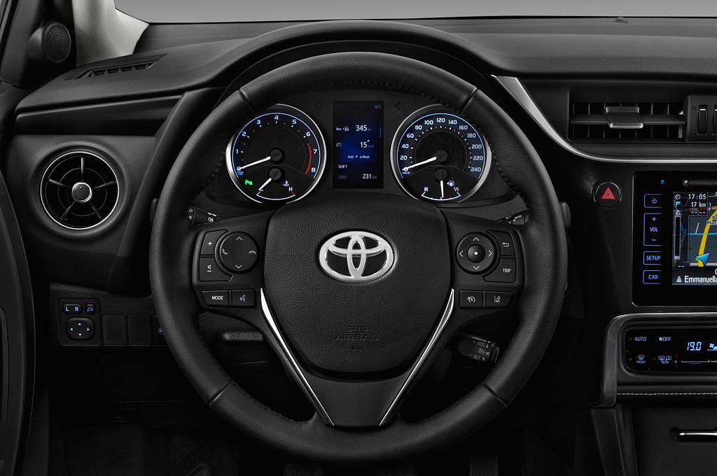Toyota Corolla (Baujahr 2017) Comfort 4 Türen Lenkrad