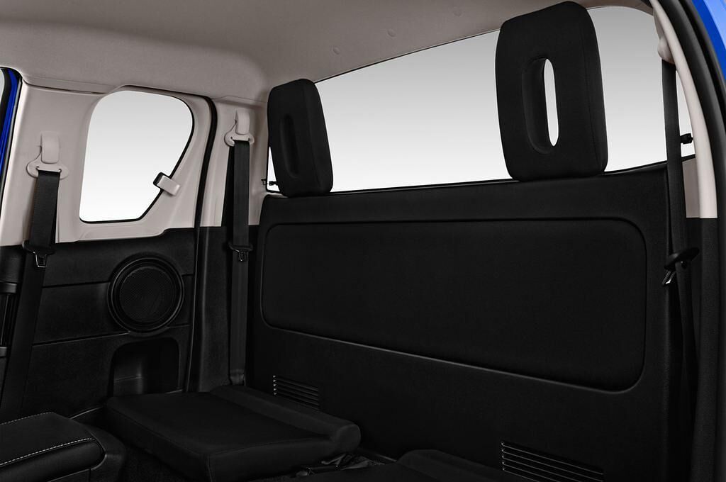 Toyota Hilux (Baujahr 2017) Duty Comfort 2 Türen Rücksitze