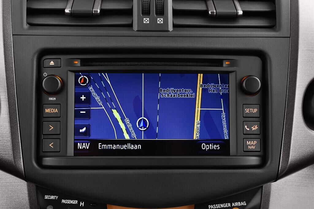 Toyota RAV4 (Baujahr 2012) Life 5 Türen Radio und Infotainmentsystem