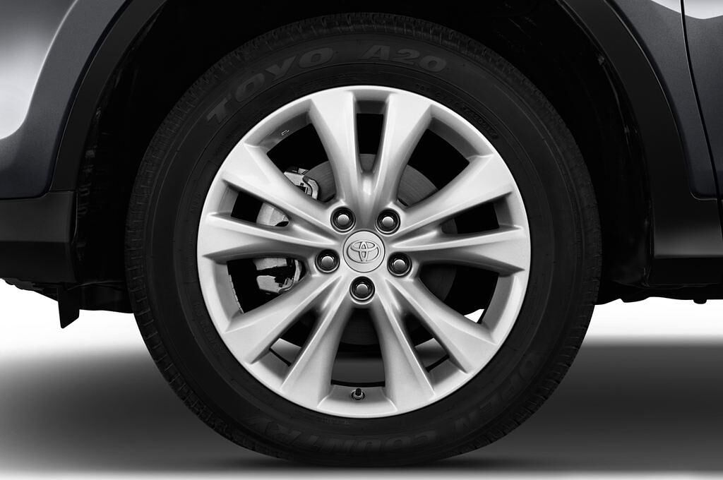 Toyota RAV4 (Baujahr 2013) START-Edition 5 Türen Reifen und Felge