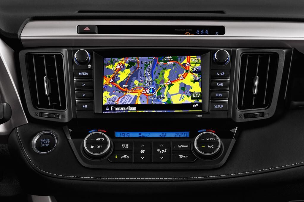 Toyota RAV4 (Baujahr 2016) Edition 5 Türen Mittelkonsole