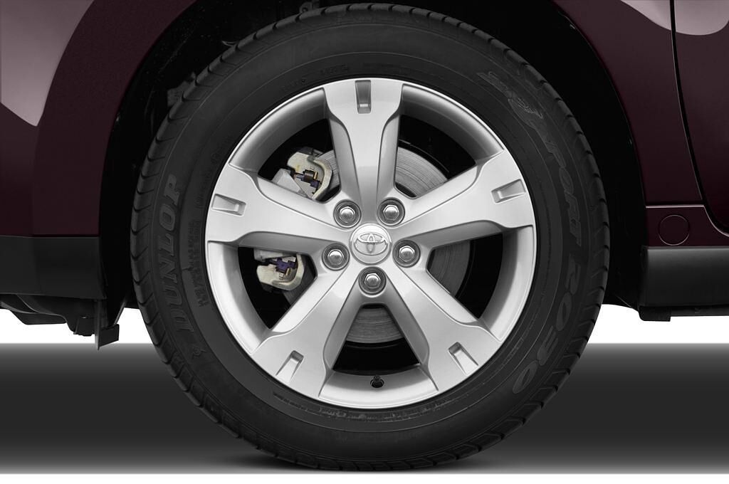 Toyota Urban Cruiser (Baujahr 2010) Town 5 Türen Reifen und Felge