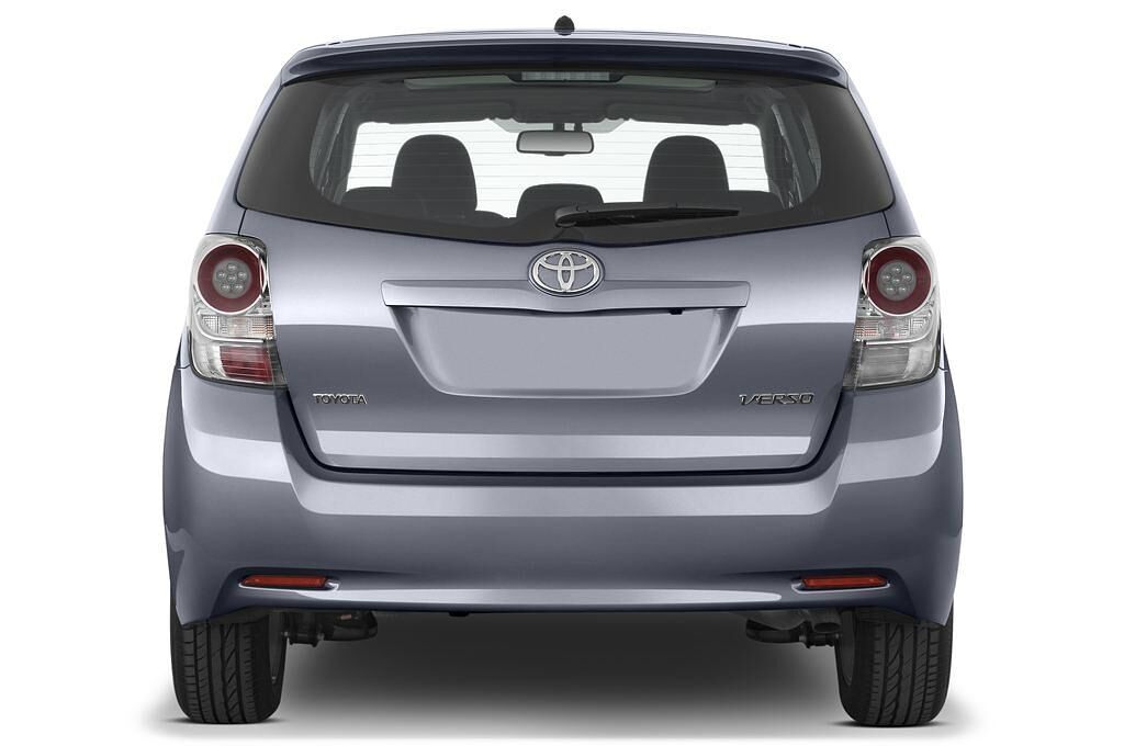 Toyota Verso (Baujahr 2010) Executive 5 Türen Heckansicht