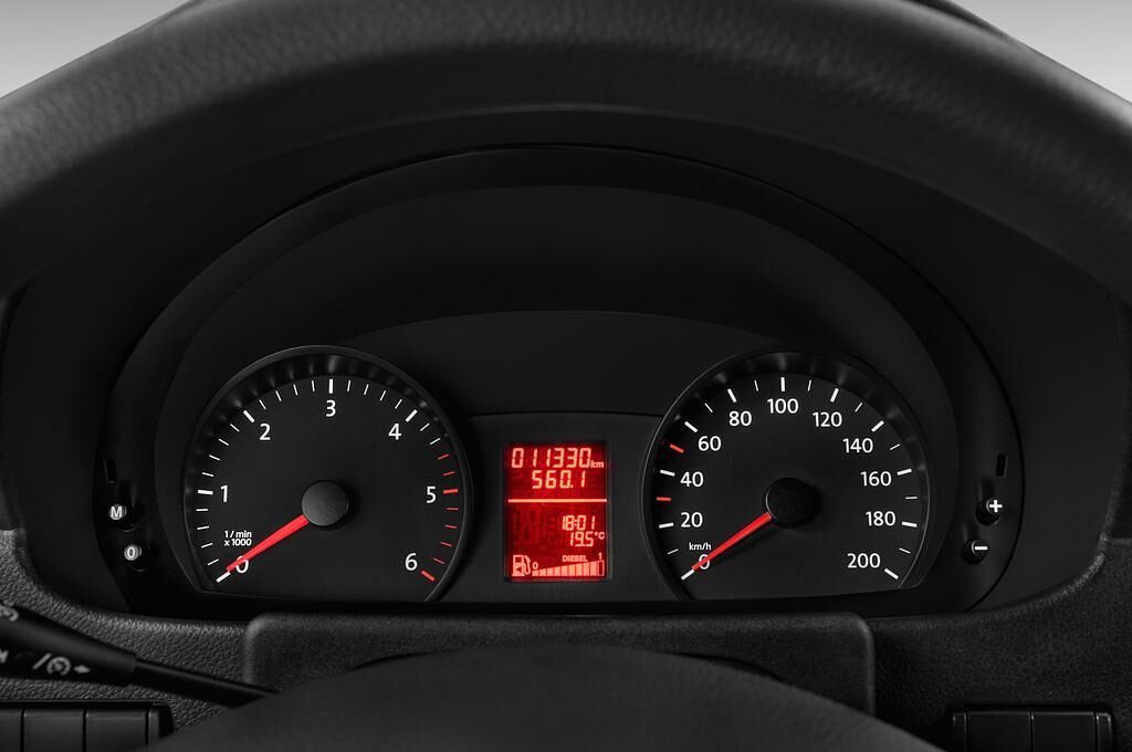 Volkswagen Crafter (Baujahr 2014) L3H2 4 Türen Tacho und Fahrerinstrumente