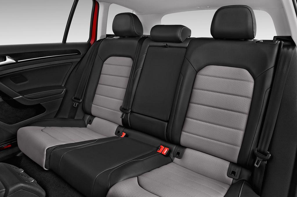 Volkswagen Golf (Baujahr 2015) Highline 5 Türen Rücksitze