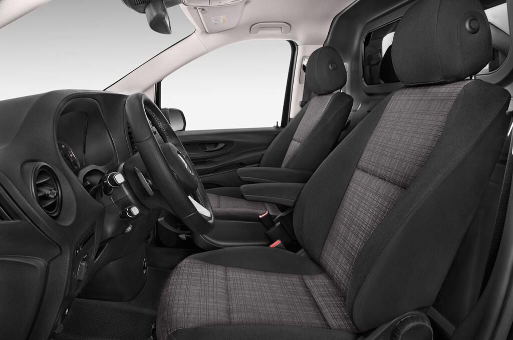 Mercedes Vito (Baujahr 2015) 119 Bluetec Lang 5 Türen Vordersitze