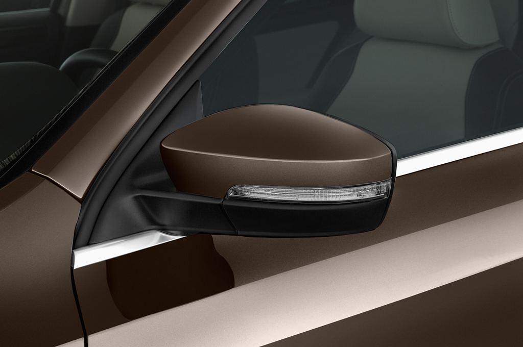 Volkswagen Jetta (Baujahr 2015) 1.2 Tsi Bluemotion Technology 4 Türen Außenspiegel