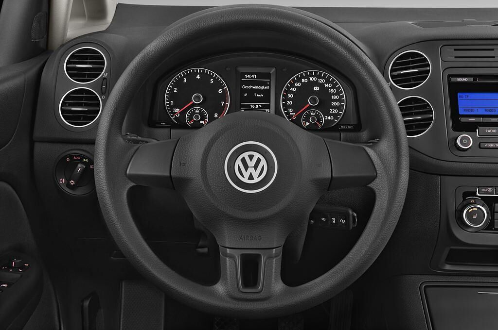 Volkswagen Golf Plus (Baujahr 2012) Trendline 5 Türen Lenkrad