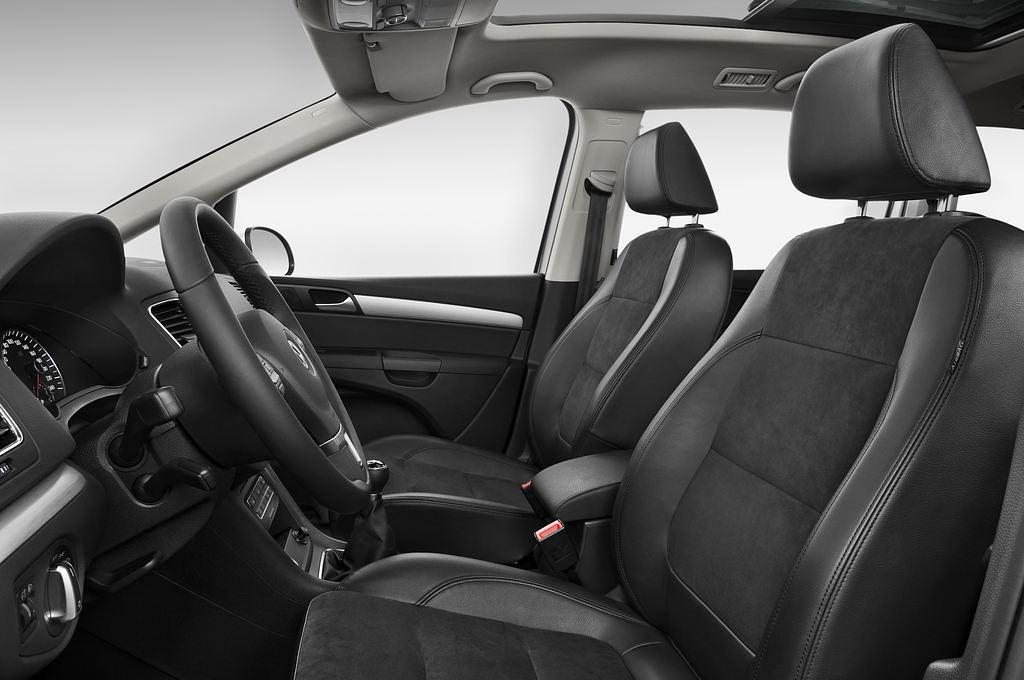 Volkswagen Sharan (Baujahr 2011) Highline 5 Türen Vordersitze