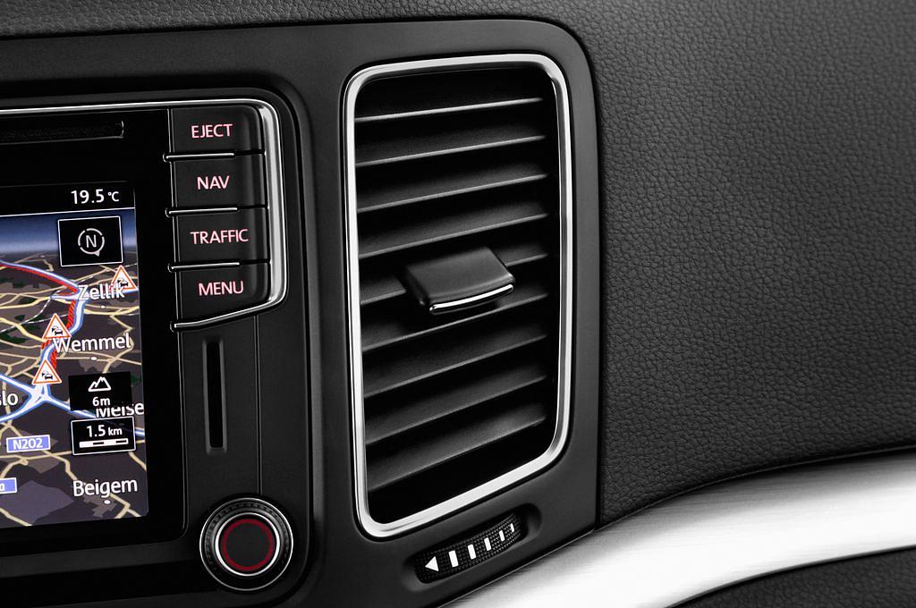 Volkswagen Sharan (Baujahr 2016) Confortline 5 Türen Lüftung