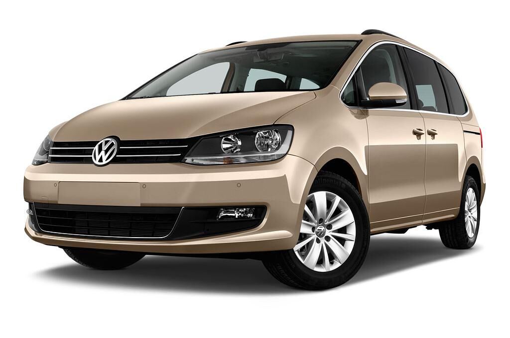 Volkswagen Sharan (Baujahr 2016) Confortline 5 Türen seitlich vorne mit Felge