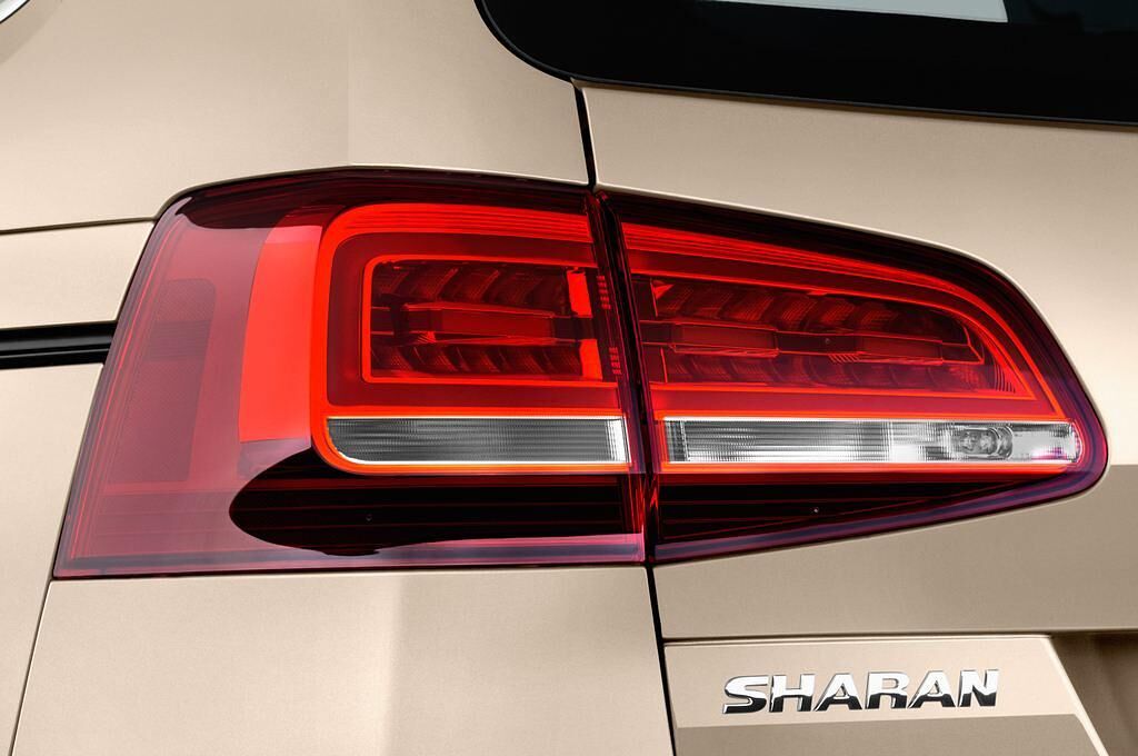 Volkswagen Sharan (Baujahr 2016) Confortline 5 Türen Rücklicht