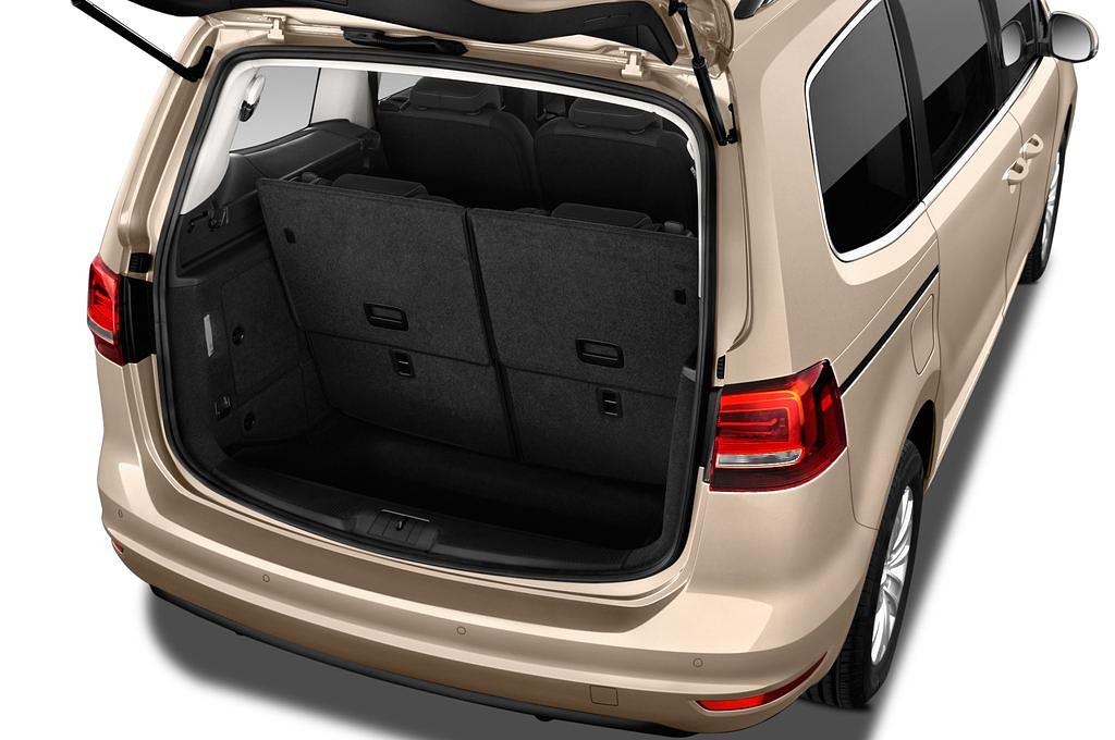 Volkswagen Sharan (Baujahr 2016) Confortline 5 Türen Kofferraum