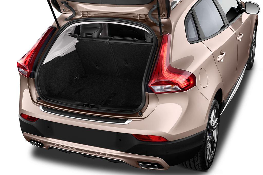 Volvo V40 Cross Country (Baujahr 2014) Summum 5 Türen Kofferraum