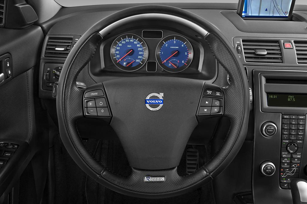 Volvo V50 (Baujahr 2010) R-design 5 Türen Lenkrad