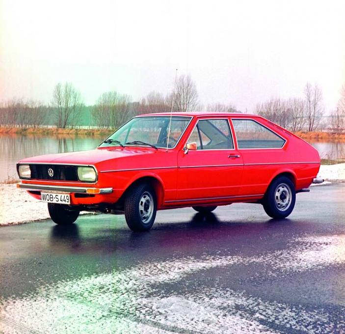VW Passat Schrägheck von 1973.