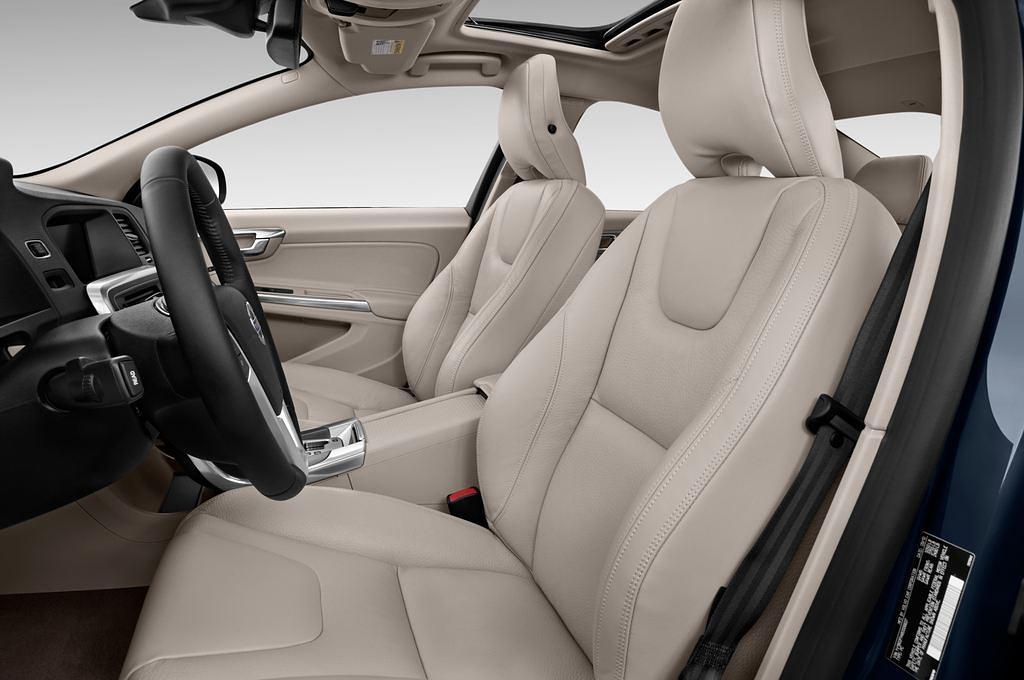 Volvo S60 (Baujahr 2011) Summum 4 Türen Vordersitze