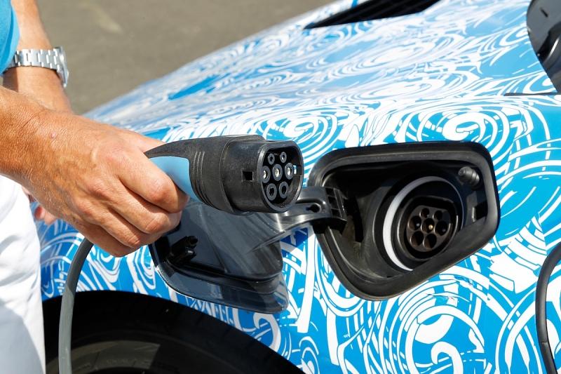 Der BMW i8 ist ein Plug-in-Hybrid